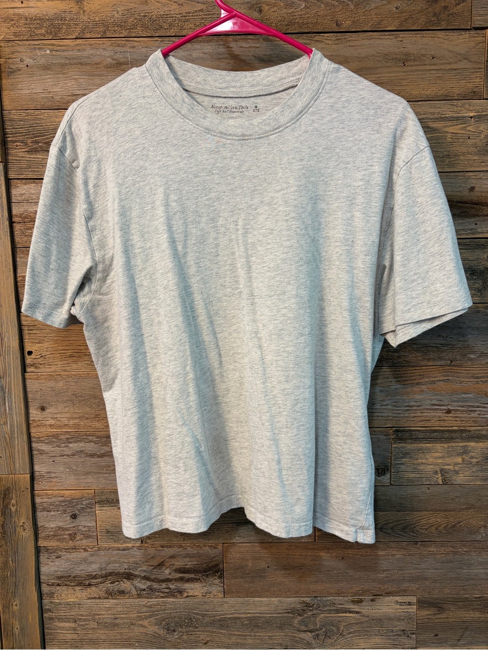 Abercrombie & Fitch Light Heather Gray Crew Neck Tee* - size M